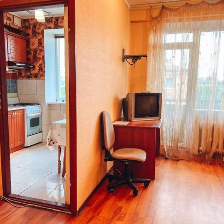 Apartment Near Metro Station Darnitsa Kiev Exterior foto